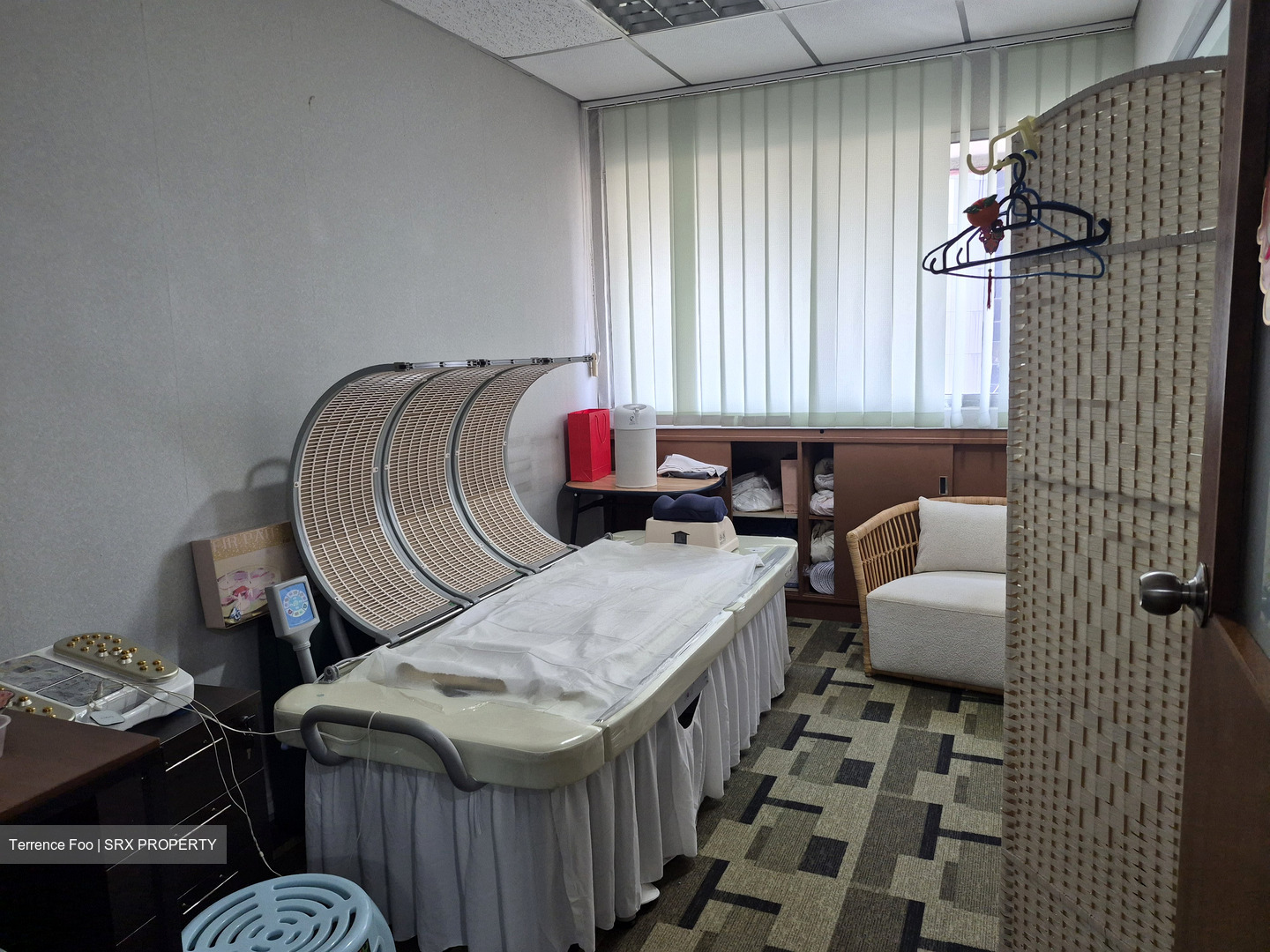 People's Park Centre (D1), Office #598258841